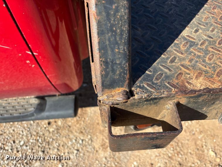 image for item FG0223 2008 GMC Sierra 3500HD Crew Cab flatbed pickup truck