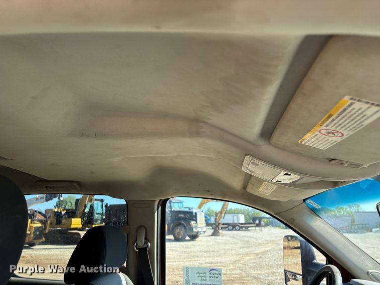 image for item FG0223 2008 GMC Sierra 3500HD Crew Cab flatbed pickup truck
