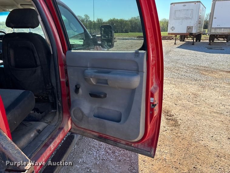 image for item FG0223 2008 GMC Sierra 3500HD Crew Cab flatbed pickup truck
