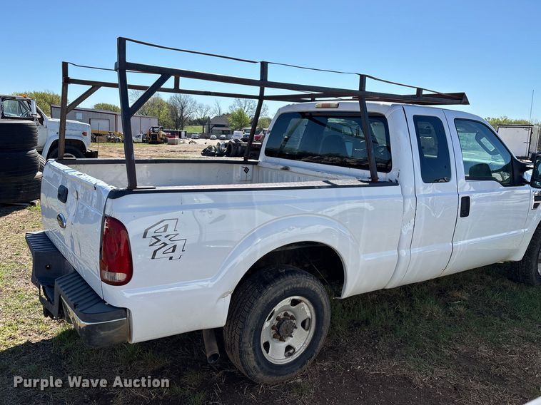 image for item FG0224 2008 Ford F250 Super Duty Ext. Cab pickup truck