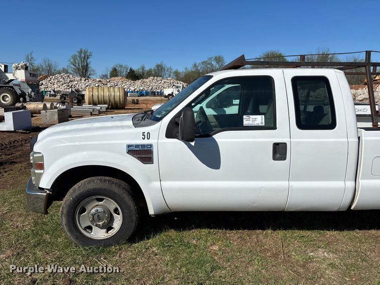 image for item FG0224 2008 Ford F250 Super Duty Ext. Cab pickup truck