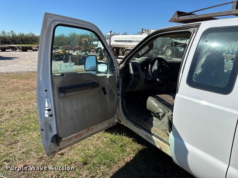image for item FG0224 2008 Ford F250 Super Duty Ext. Cab pickup truck