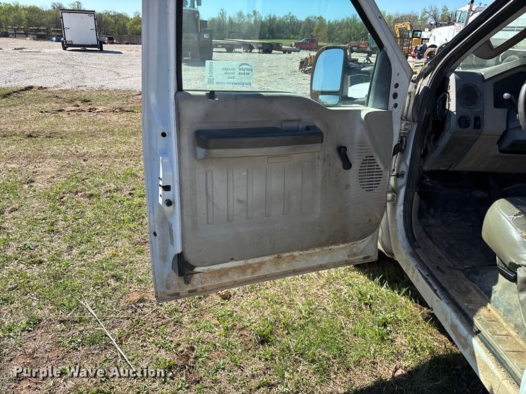 image for item FG0224 2008 Ford F250 Super Duty Ext. Cab pickup truck