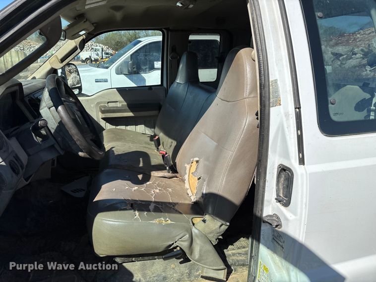 image for item FG0224 2008 Ford F250 Super Duty Ext. Cab pickup truck