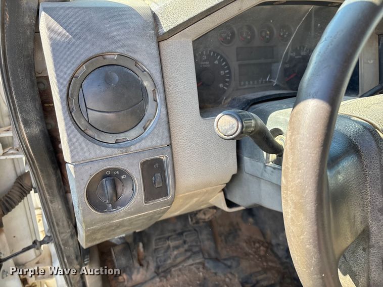 image for item FG0224 2008 Ford F250 Super Duty Ext. Cab pickup truck