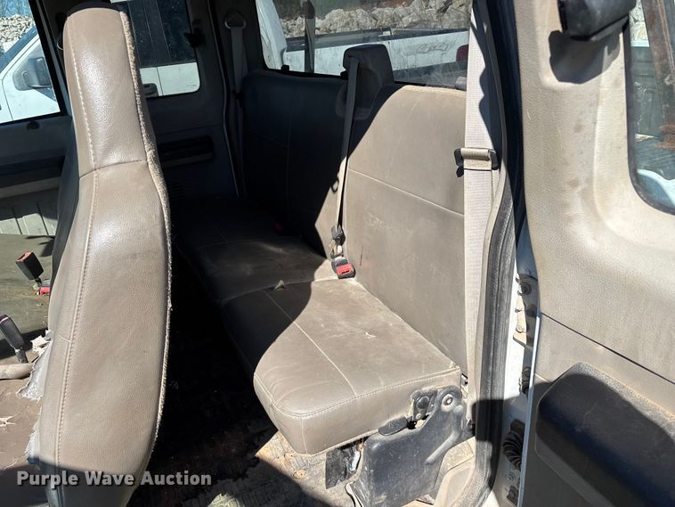 image for item FG0224 2008 Ford F250 Super Duty Ext. Cab pickup truck