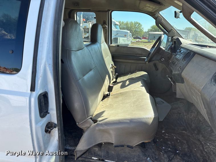 image for item FG0224 2008 Ford F250 Super Duty Ext. Cab pickup truck