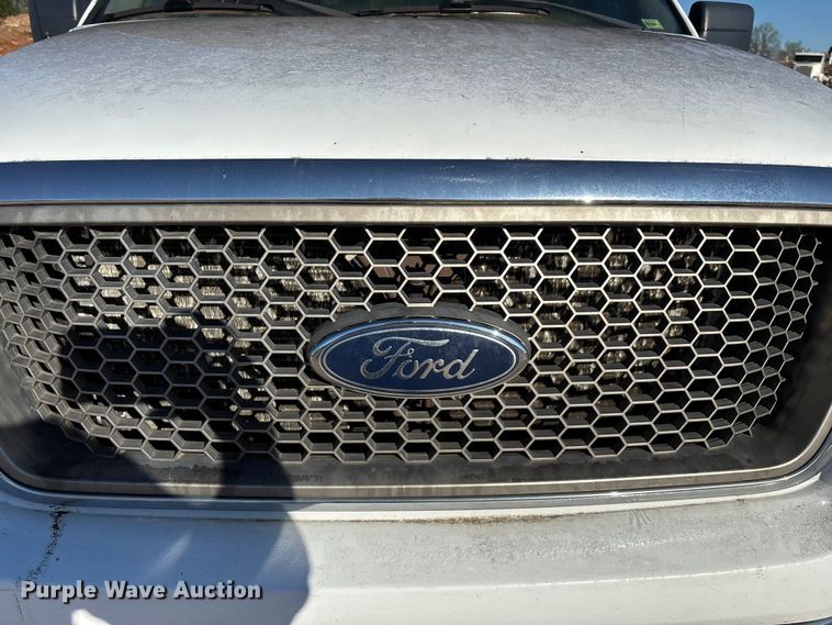 image for item FG0227 2006 Ford F150 Crew Cab pickup truck