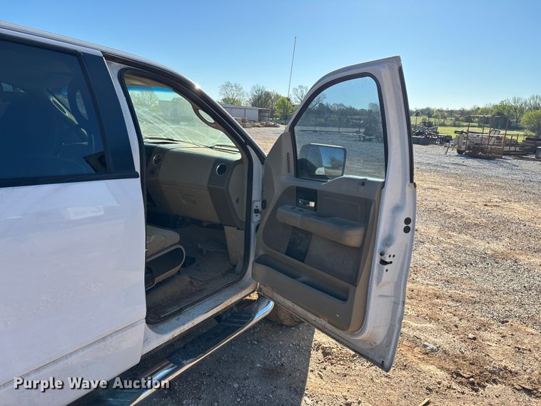image for item FG0227 2006 Ford F150 Crew Cab pickup truck