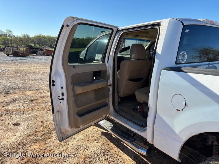image for item FG0227 2006 Ford F150 Crew Cab pickup truck