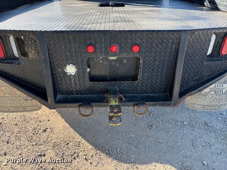 image for item FG0232 2005 Ford F350 Ext. Cab flatbed pickup truck