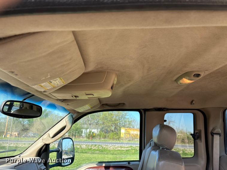 image for item FG0232 2005 Ford F350 Ext. Cab flatbed pickup truck