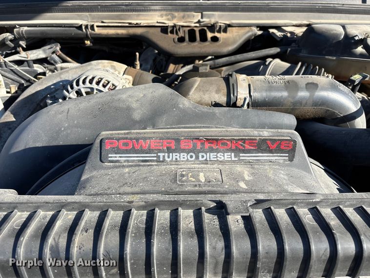 image for item FG0232 2005 Ford F350 Ext. Cab flatbed pickup truck