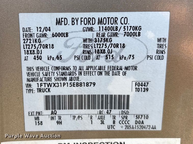 image for item FG0232 2005 Ford F350 Ext. Cab flatbed pickup truck