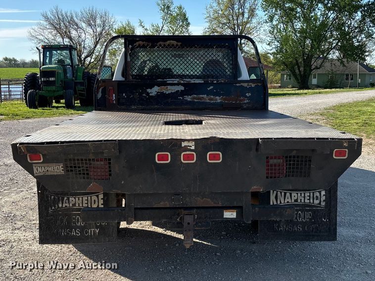 image for item FG0233 2009 Ford F350 flatbed pickup truck