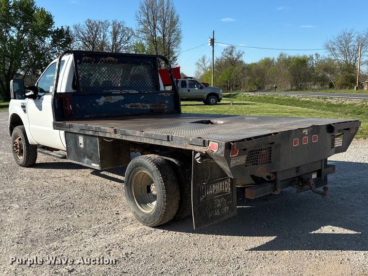 image for item FG0233 2009 Ford F350 flatbed pickup truck