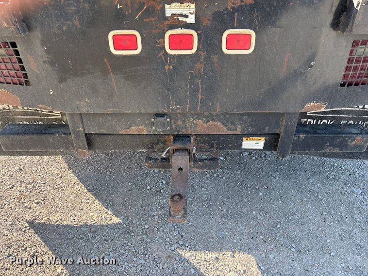 image for item FG0233 2009 Ford F350 flatbed pickup truck