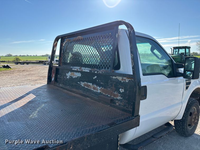 image for item FG0233 2009 Ford F350 flatbed pickup truck