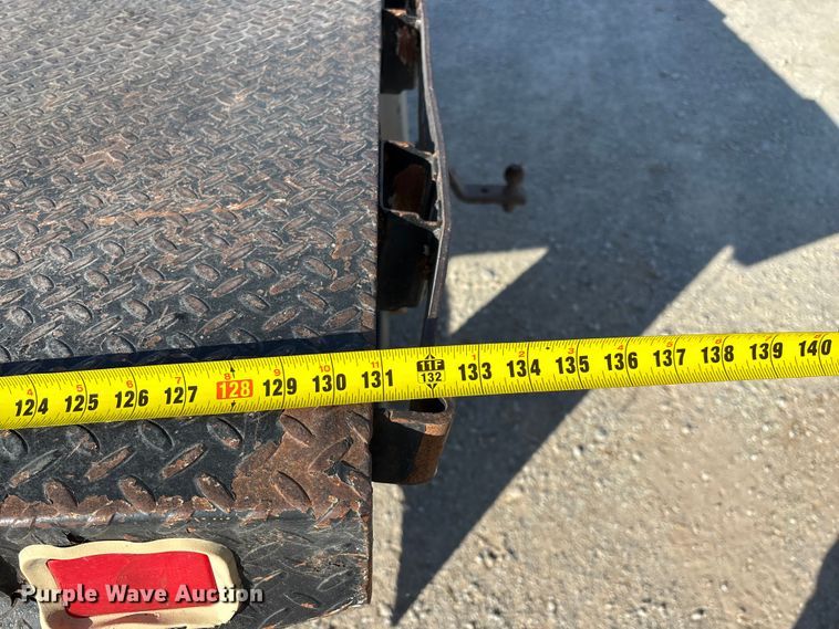 image for item FG0233 2009 Ford F350 flatbed pickup truck