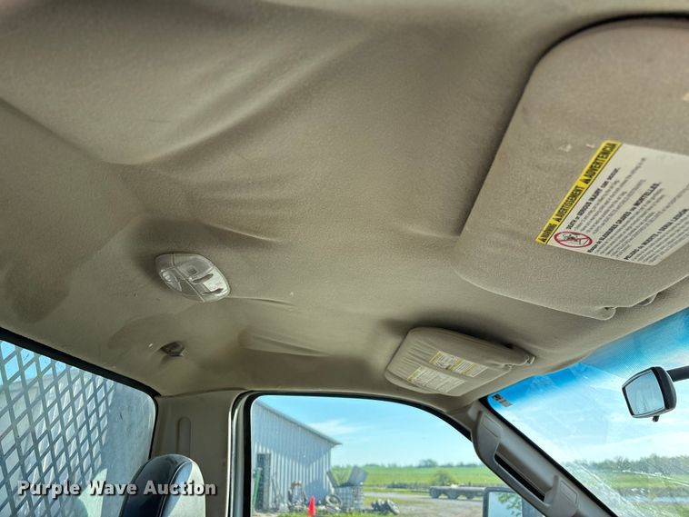image for item FG0233 2009 Ford F350 flatbed pickup truck