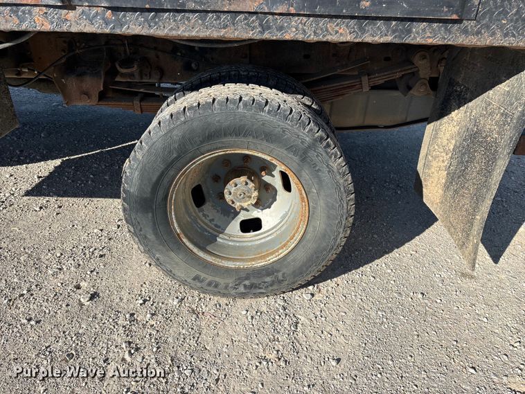 image for item FG0233 2009 Ford F350 flatbed pickup truck