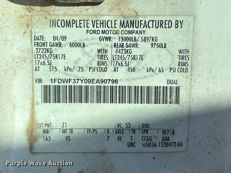 image for item FG0233 2009 Ford F350 flatbed pickup truck
