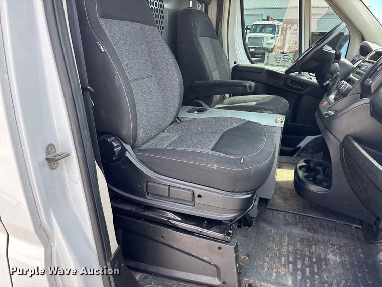 image for item FG0240 2014 RAM Promaster 1500 van