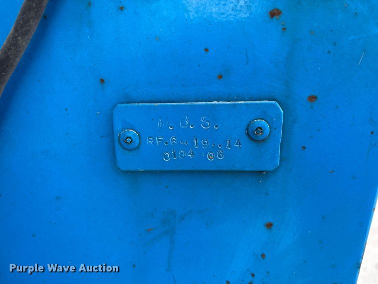 image for item FG0242 2002 International 4700 flatbed truck