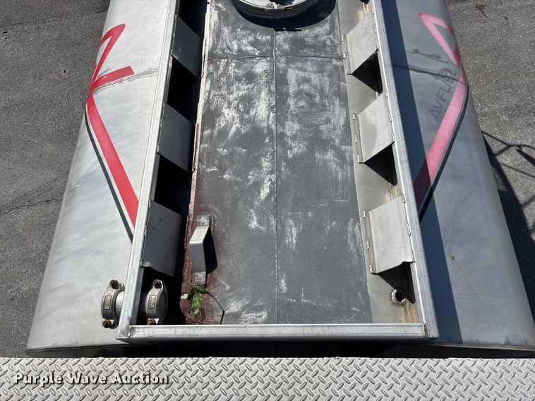 image for item FG0291 1989 Ford F600 fuel truck