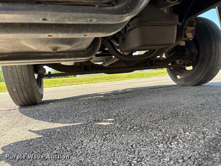 image for item FG0291 1989 Ford F600 fuel truck