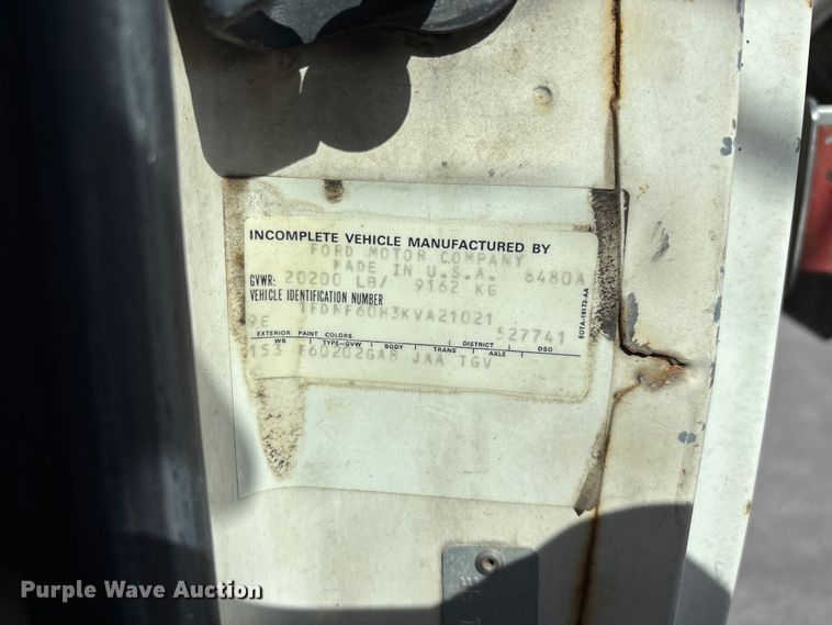 image for item FG0291 1989 Ford F600 fuel truck