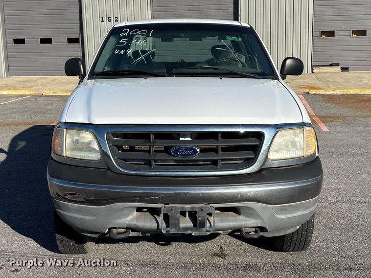 image for item FG0292 2001 Ford F150 Ext. Cab pickup truck