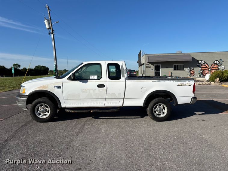 image for item FG0292 2001 Ford F150 Ext. Cab pickup truck