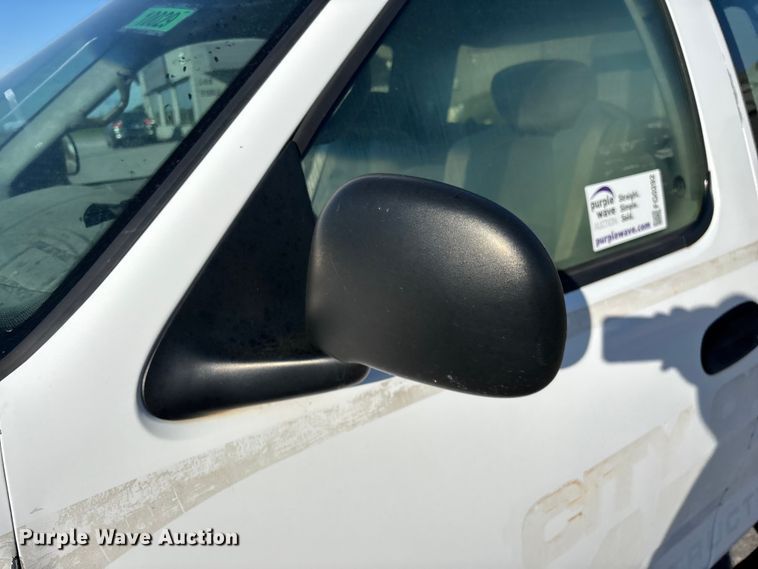 image for item FG0292 2001 Ford F150 Ext. Cab pickup truck