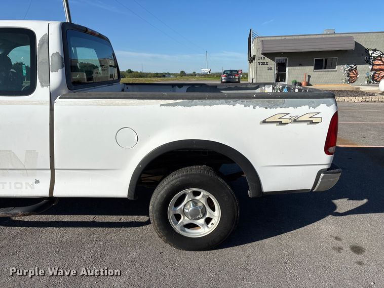 image for item FG0292 2001 Ford F150 Ext. Cab pickup truck