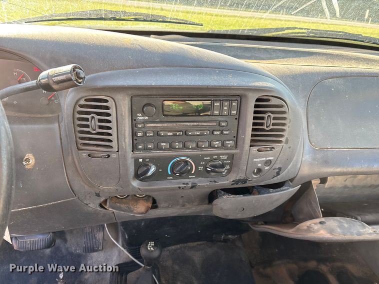 image for item FG0292 2001 Ford F150 Ext. Cab pickup truck