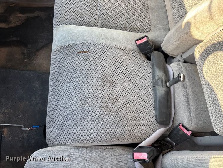 image for item FG0292 2001 Ford F150 Ext. Cab pickup truck