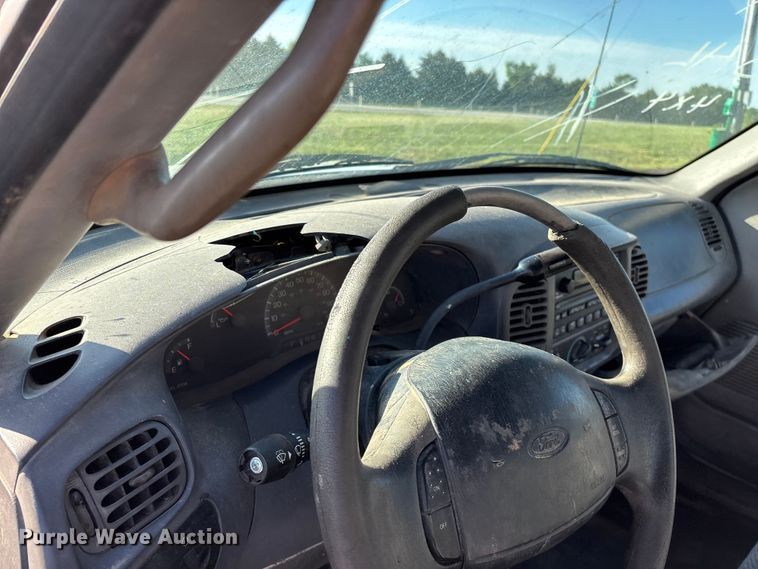 image for item FG0292 2001 Ford F150 Ext. Cab pickup truck