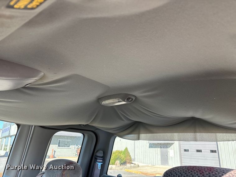 image for item FG0292 2001 Ford F150 Ext. Cab pickup truck