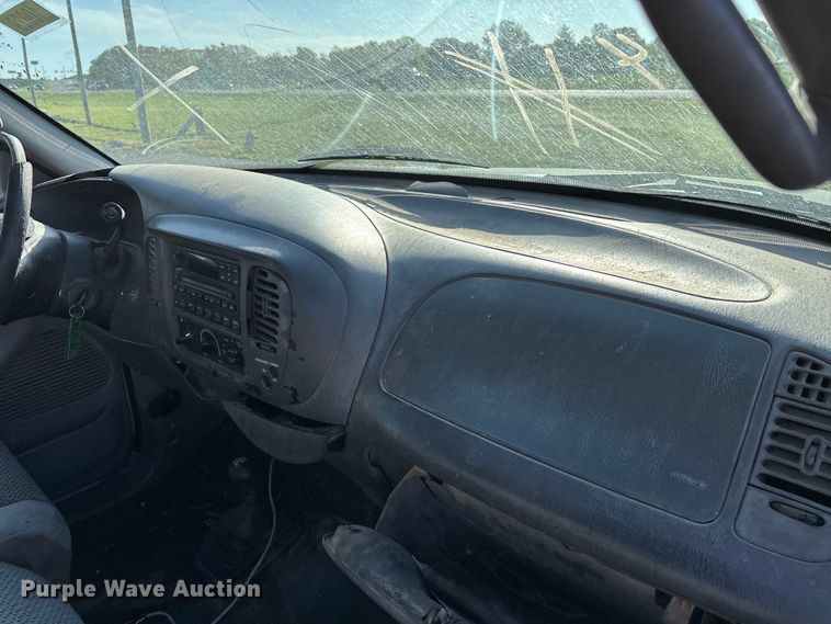 image for item FG0292 2001 Ford F150 Ext. Cab pickup truck