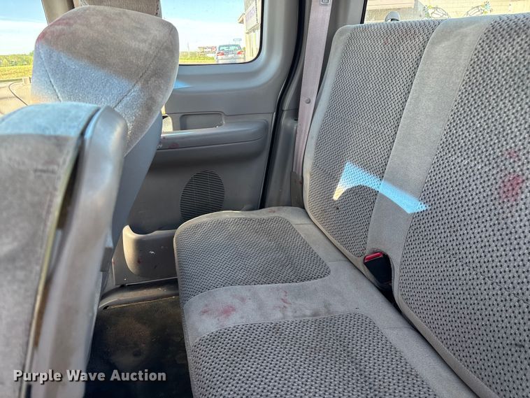 image for item FG0292 2001 Ford F150 Ext. Cab pickup truck