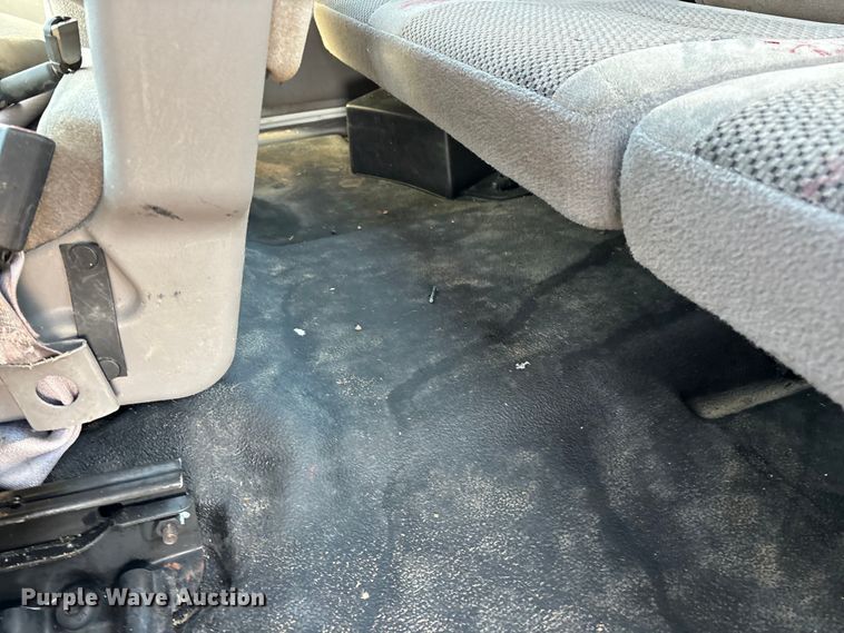 image for item FG0292 2001 Ford F150 Ext. Cab pickup truck