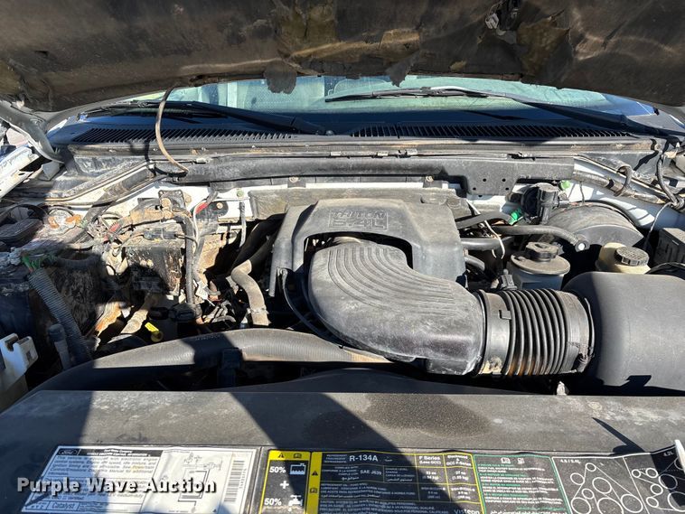 image for item FG0292 2001 Ford F150 Ext. Cab pickup truck