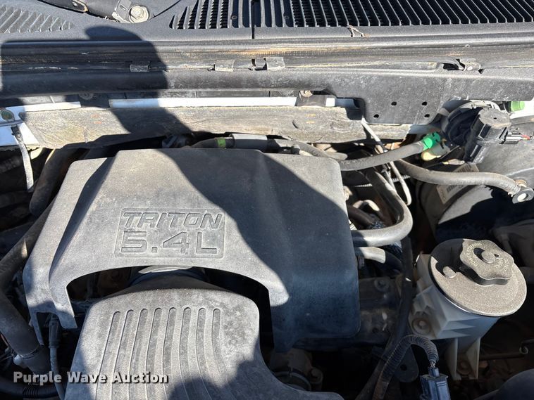 image for item FG0292 2001 Ford F150 Ext. Cab pickup truck