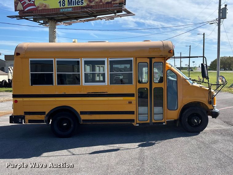 image for item FG0295 1998 Chevrolet Express school bus