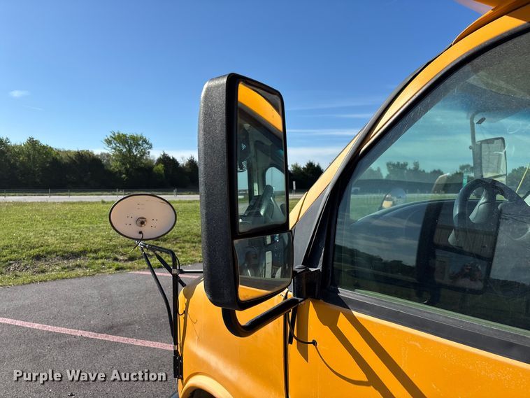 image for item FG0295 1998 Chevrolet Express school bus