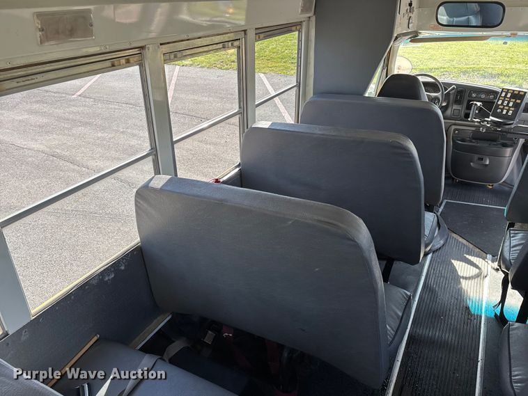 image for item FG0295 1998 Chevrolet Express school bus