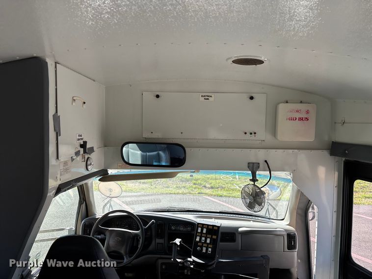 image for item FG0295 1998 Chevrolet Express school bus