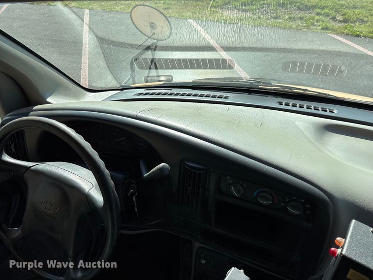 image for item FG0295 1998 Chevrolet Express school bus