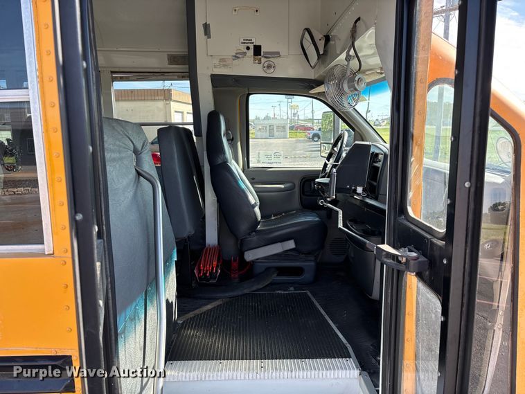 image for item FG0295 1998 Chevrolet Express school bus